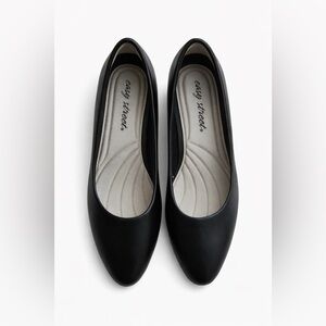 Easy Street black block Heel pumps size 7